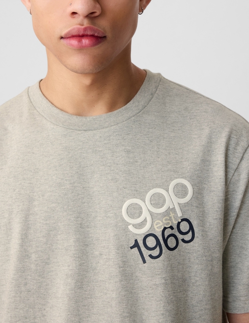 تي شيرت بشعار جاب 1969