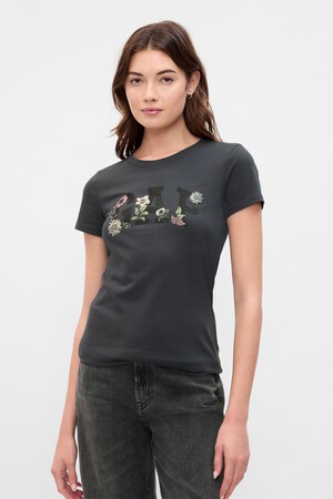 تي شيرت بشعار جاب