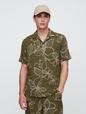 Gauze Vacay Shirt in Standard Fit