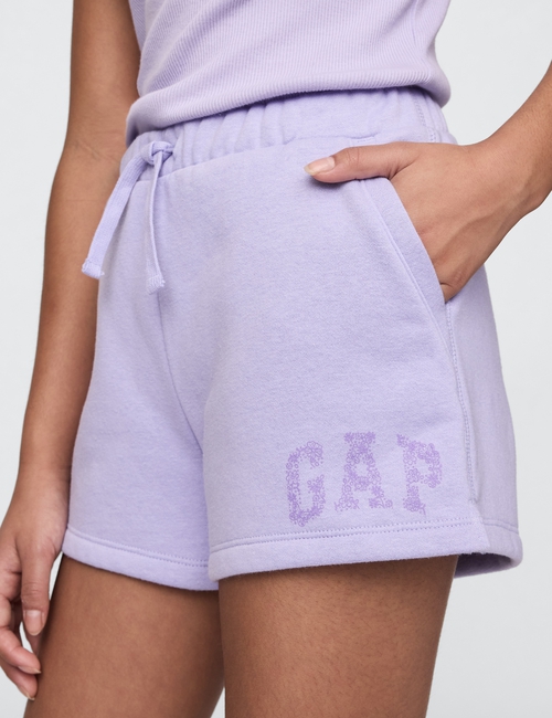 شورت سهل الارتداء بشعار جاب للأطفال