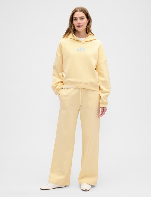 Relaxed Gap Mini-Logo Cropped Hoodie