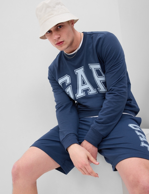 Gap logo crew neck sweatshirt