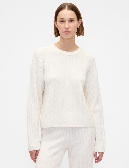CashSoft Cable-Knit Crewneck Sweater