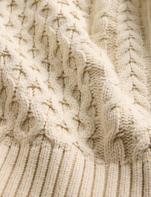 Relaxed Cable-Knit Sweater