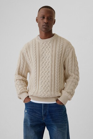 Relaxed Cable-Knit Sweater