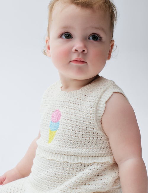 G SL CROCHET GRAPHIC SHORTIE