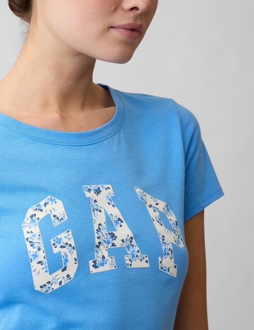 Gap Logo T-Shirt