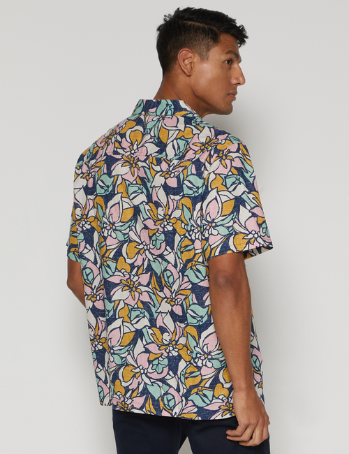Linen-Blend Vacay Shirt in Standard Fit