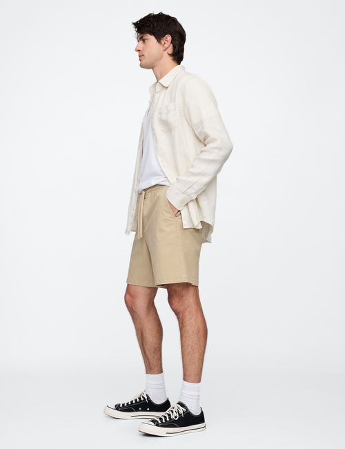7" Essential Pull-On Khaki Shorts