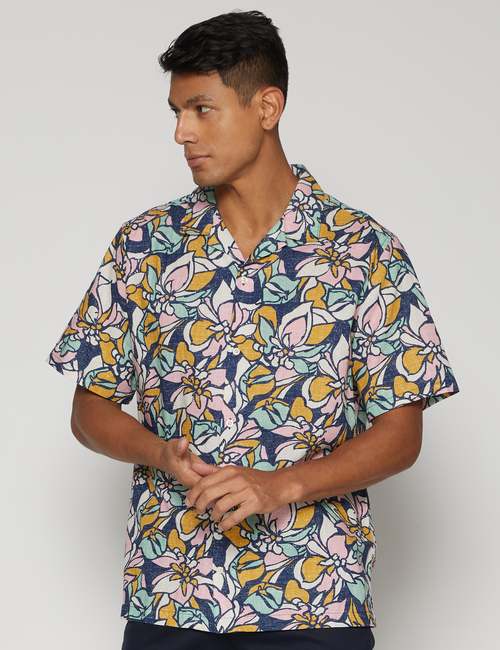 Linen-Blend Vacay Shirt in Standard Fit