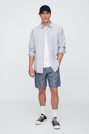 9" Essential Khaki Shorts