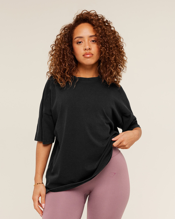 بلوزة بقصة واسعة