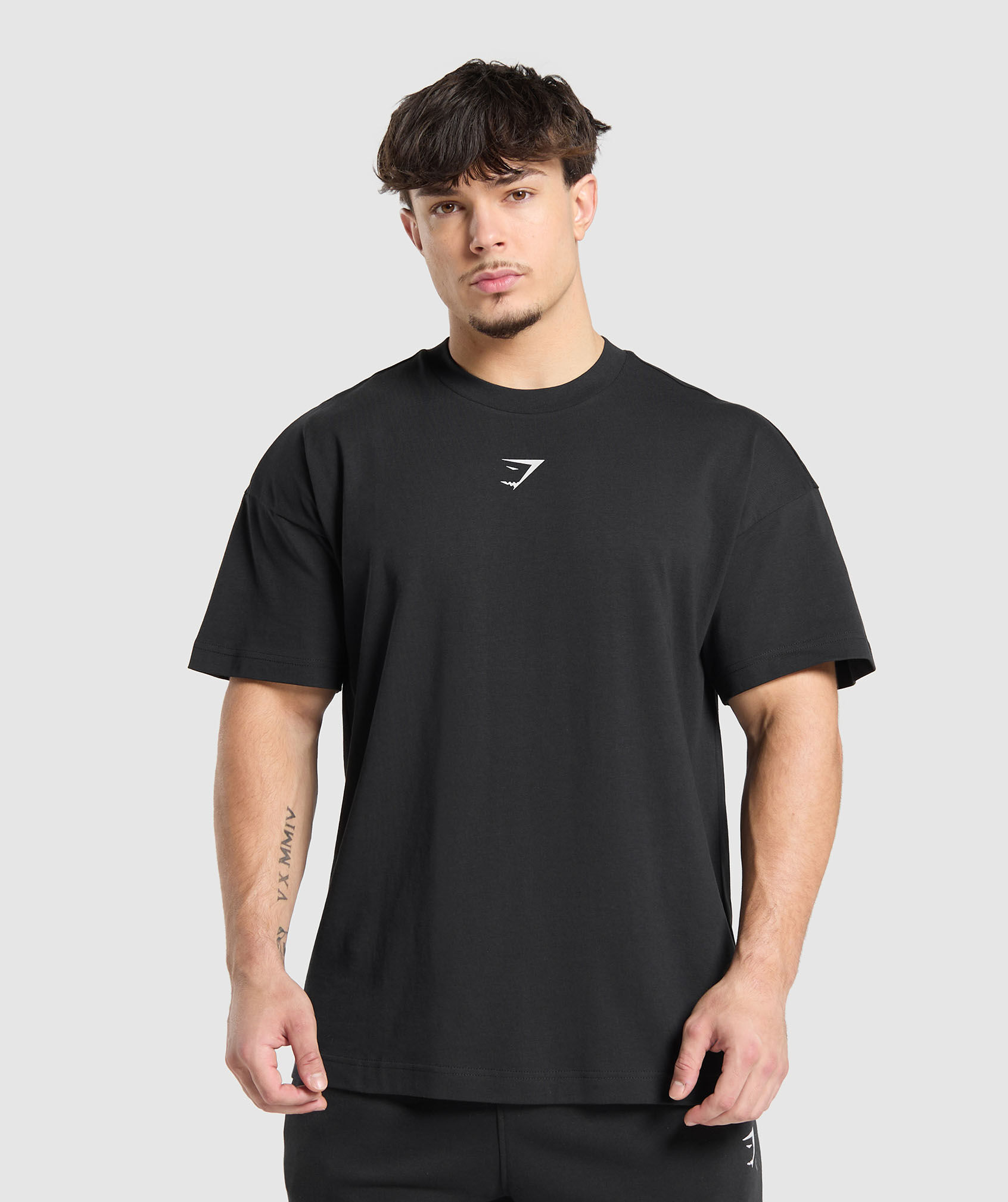 Lifting Essential Arabic Oversized Graphic T-Shirt