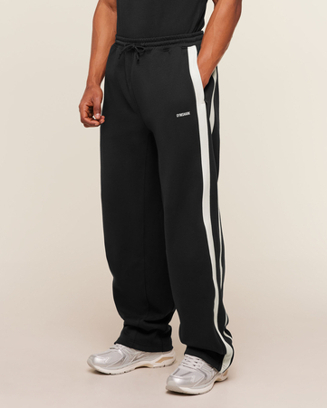 بنطال رياضي جيمشارك x سي بوم بقصة ساق مستقيمة