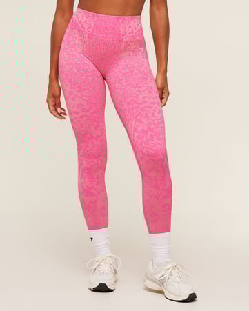 لغينغز أدابت بنقشة جلد فهد