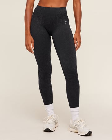 لغينغز أدابت بنقشة جلد فهد