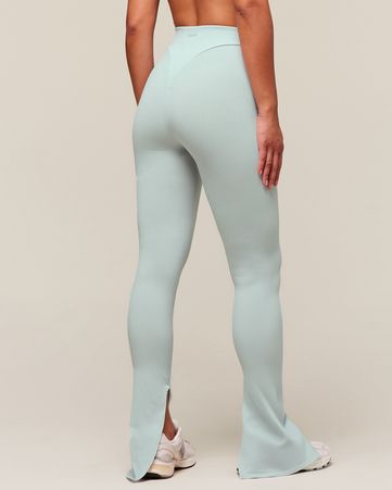 Everywear Warp Knit Flare Legging