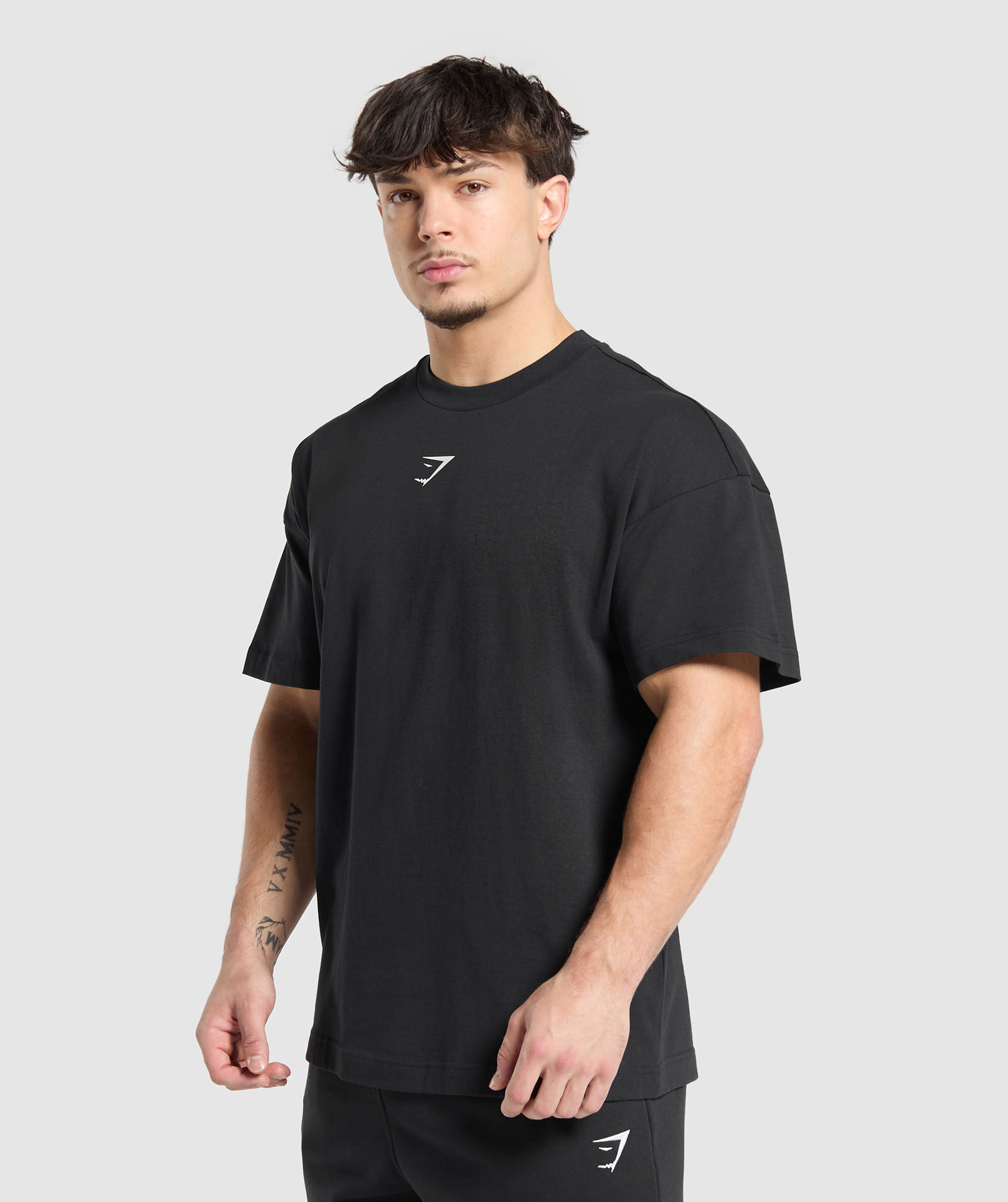 Lifting Essential Arabic Oversized Graphic T-Shirt