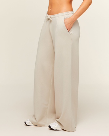 Form Wide Leg Pant
