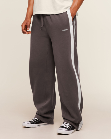 بنطال رياضي جيمشارك x سي بوم بقصة ساق مستقيمة