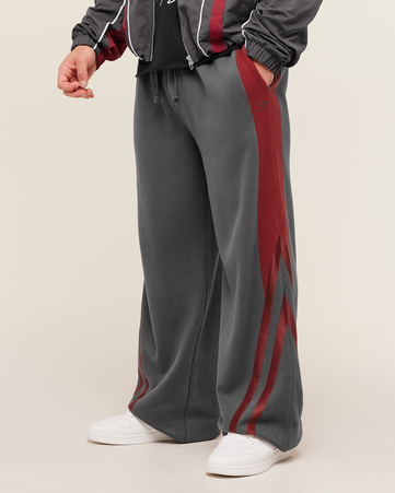 بنطال رياضي جيمشارك x كارلوس