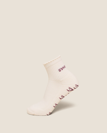 Midi Scalloped Grip Socks