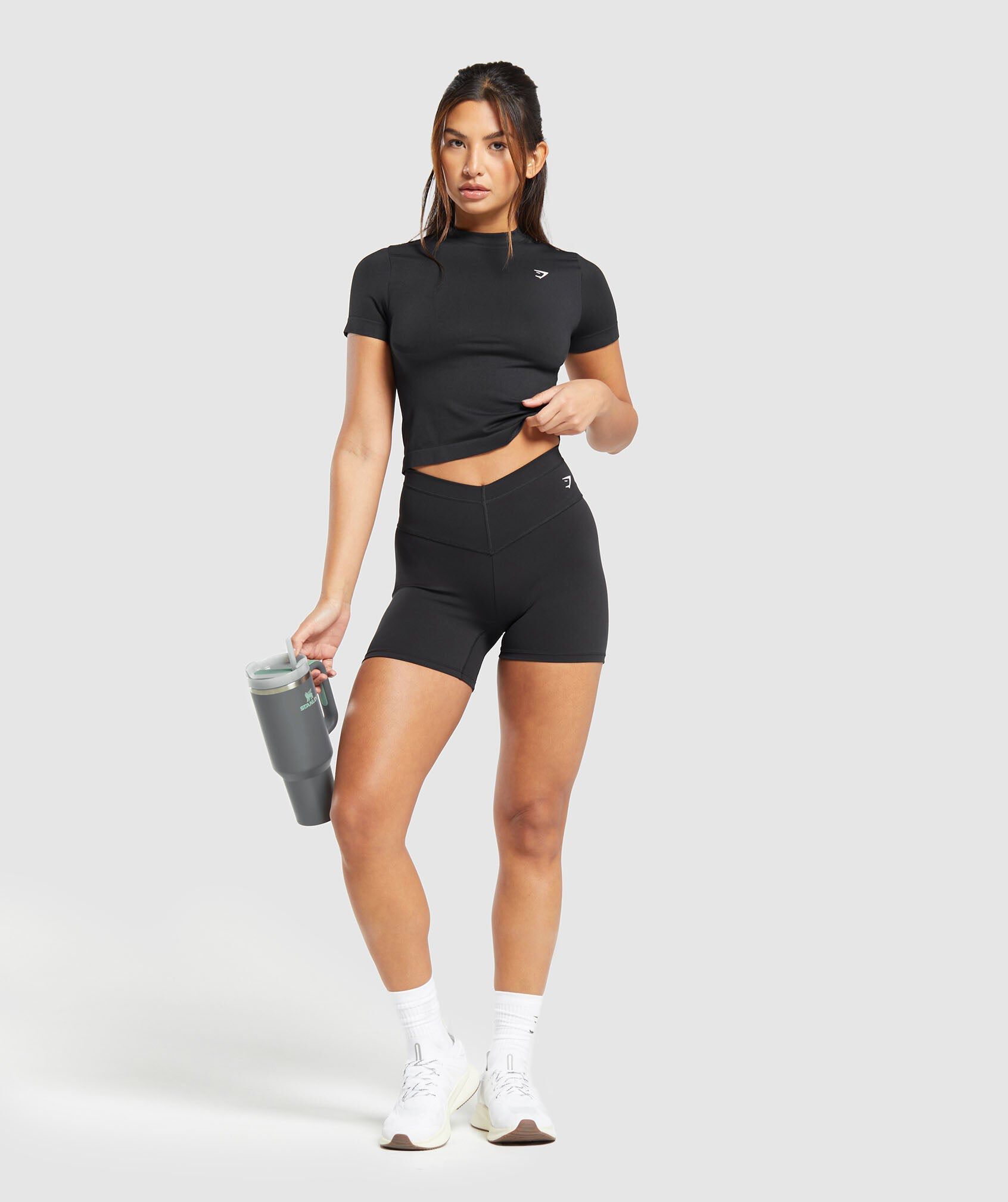 Everyday Seamless Tight Fit Tee