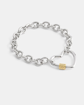 سوار كاربينر بحلية بتصميم قلب